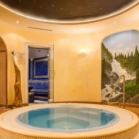 فندق Nationalparkhotel Klockerhaus 4*