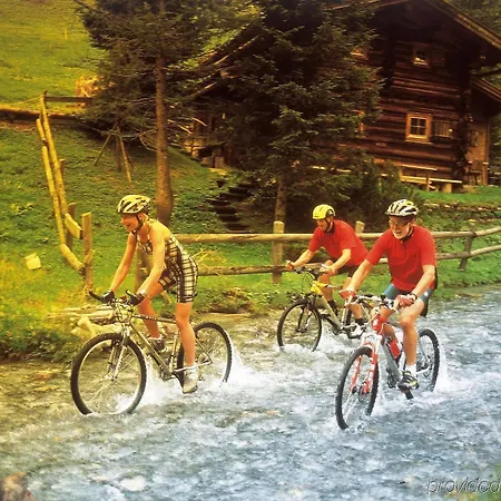 Nationalparkhotel Klockerhaus فندق